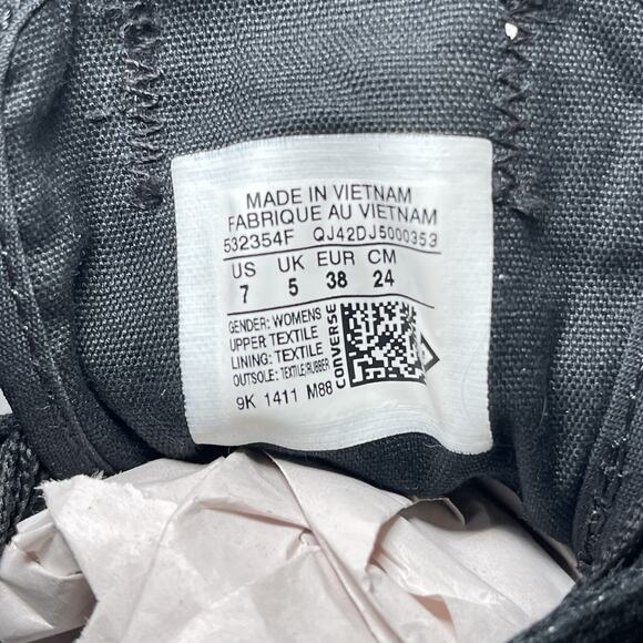 Converse Chuck Taylor Low All Star Black On Black Size 7 Women's - Picture 4 of 8